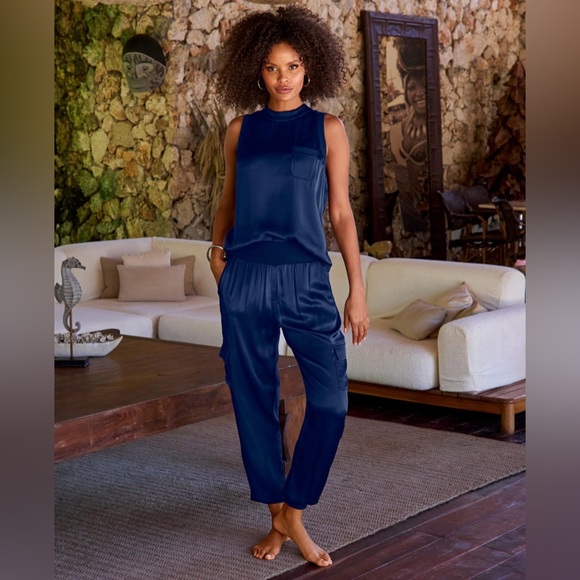 Boston Proper Like NEW Charmeuse Cargo 2Piece Elevated Luxe Lounge Set Small - Picture 17 of 17